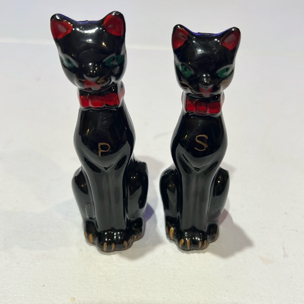 Black Siamese cat vintage salt and pepper shakers Japan